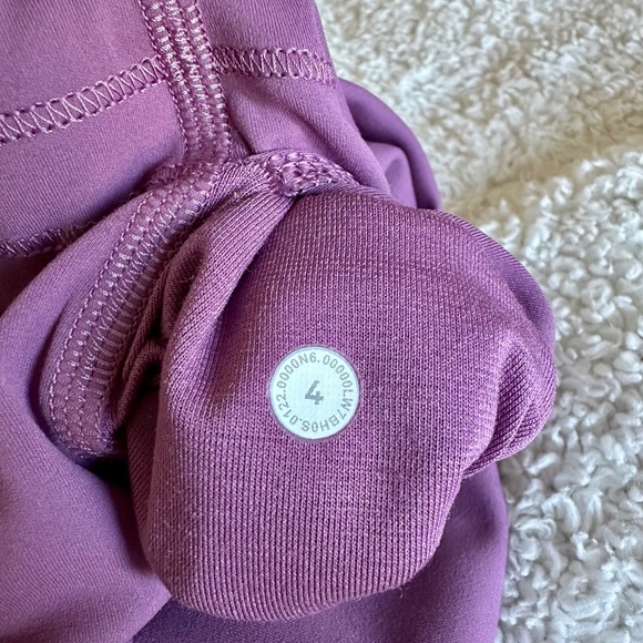 lululemon wunder train short 8" - vintage plum (size 4) - Picture 3 of 3